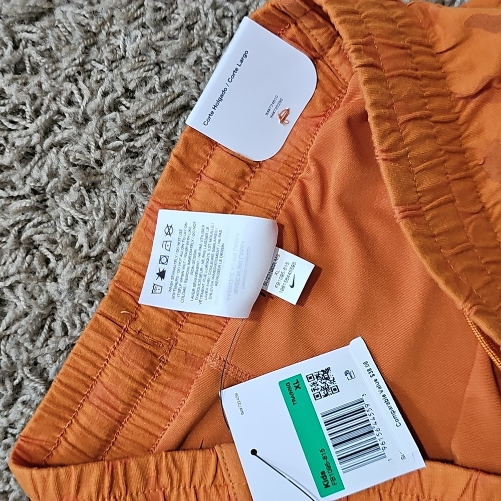 NWT Nike Dri-FIT Breezy Shorts Youth XL High-Waisted Training Running Lined - Picture 7 of 9
